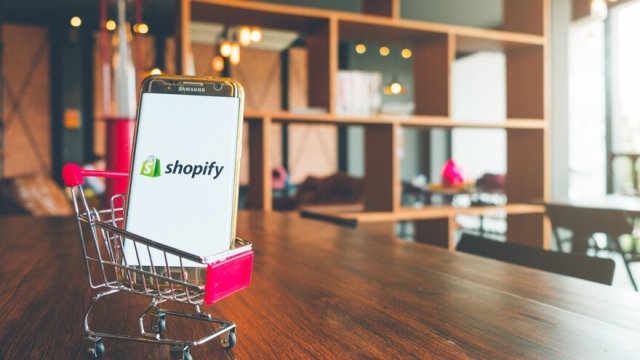 Mastering Your Stock: The Ultimate Inventory Management Tool for Shopify Success